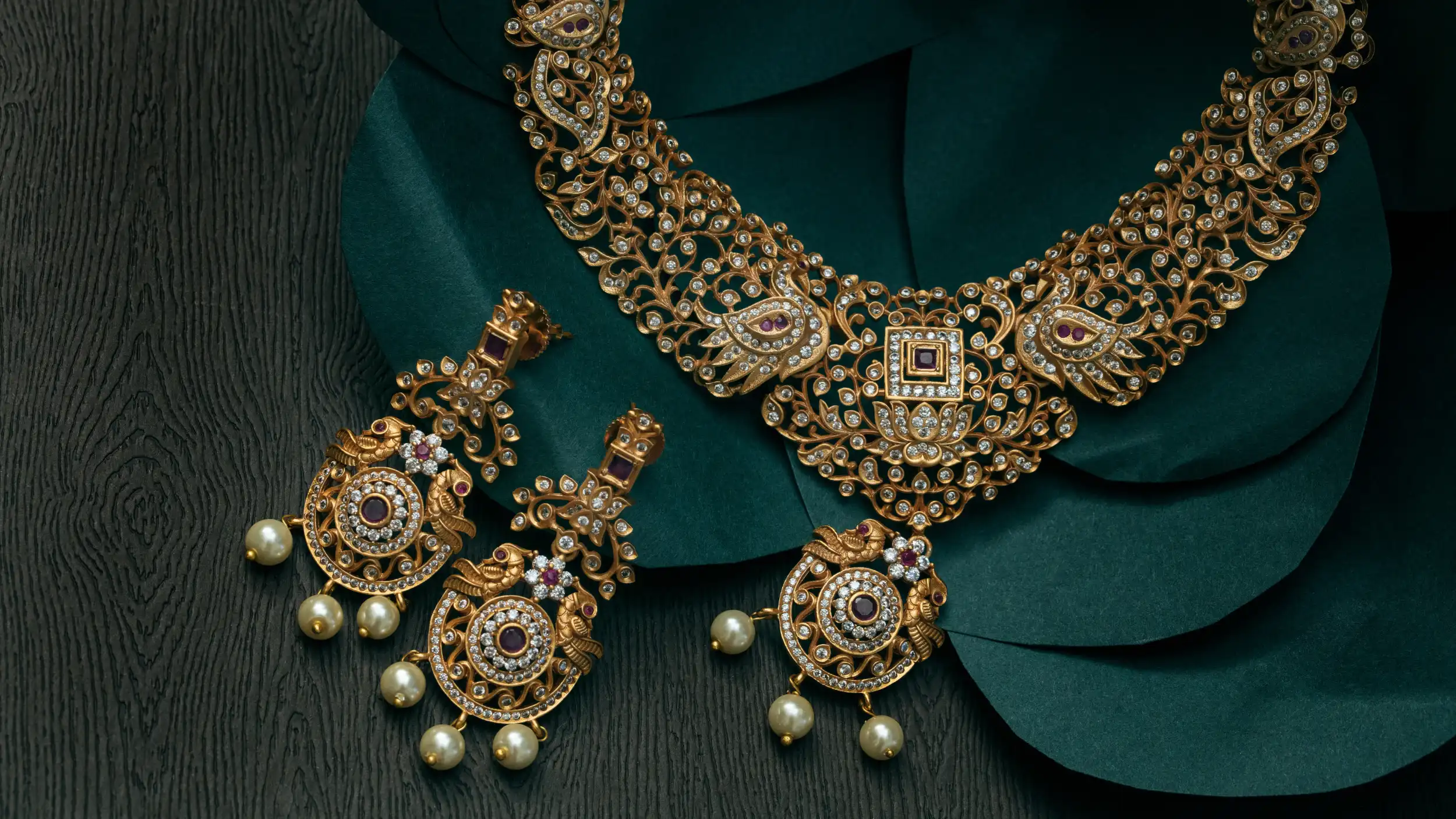 Bridal jewelry collection